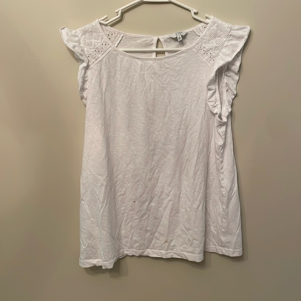 crown & ivy White Ruffle Sleeves Tee Shirt Size M